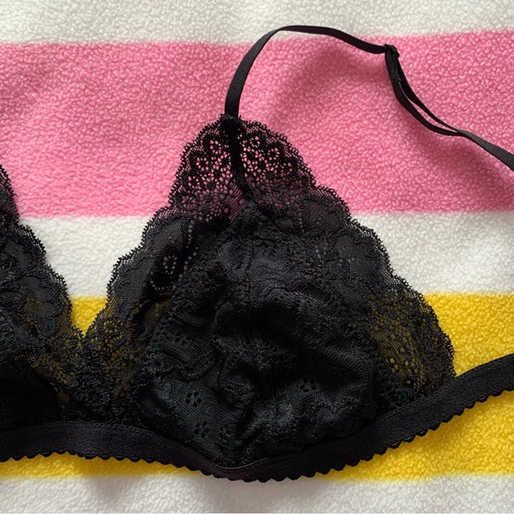 Black lace Talula bralette - Picture 2 of 6
